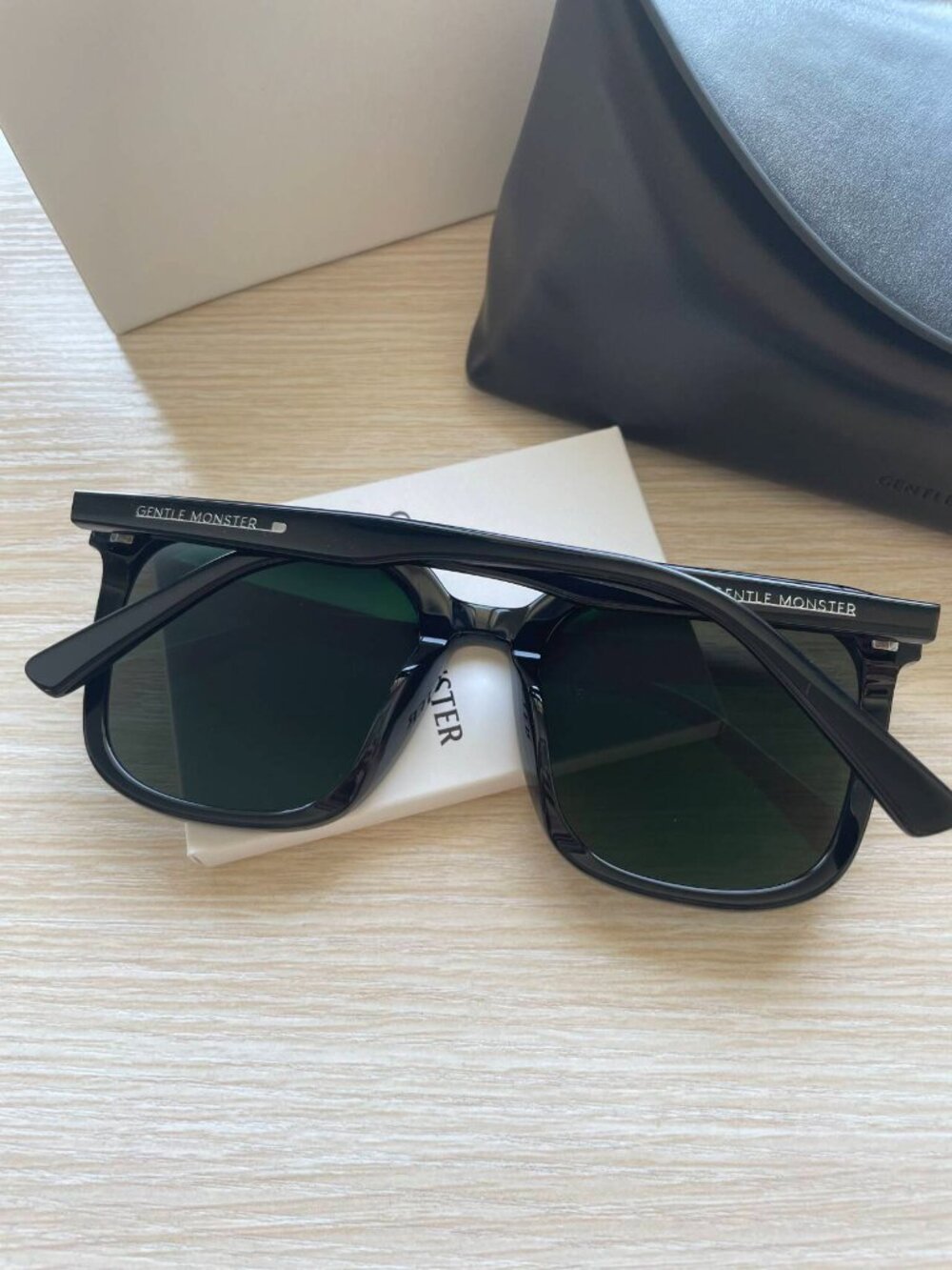 Gentle Monster FRIDA C1 Black Oversized Sunglasses - Gem